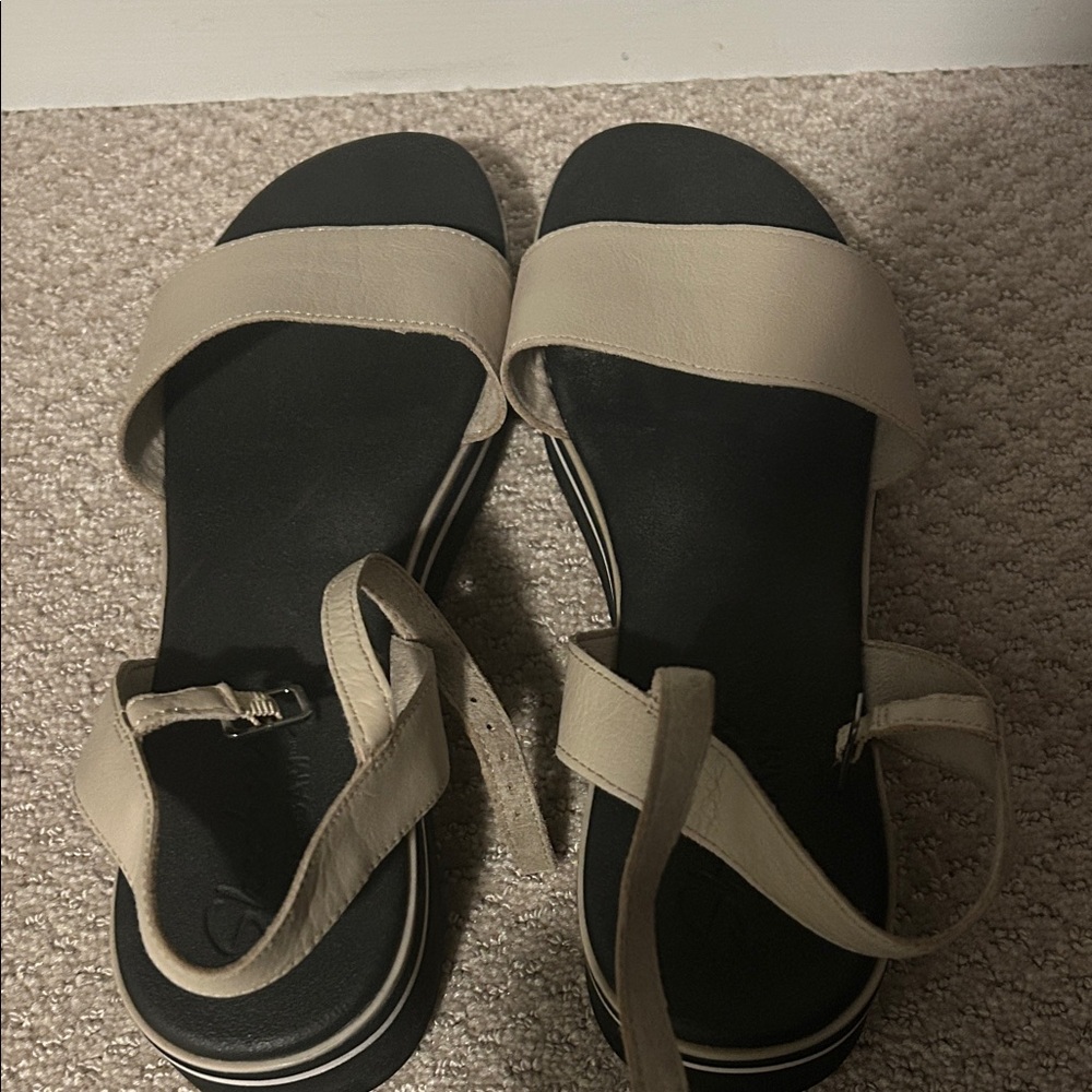 skechers lukefoam sandals